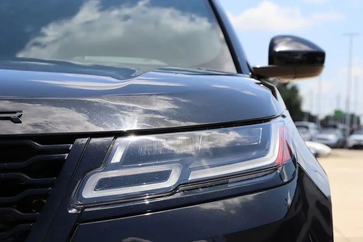 $25997 : 2019 Range Rover Velar R-Dyna image 7