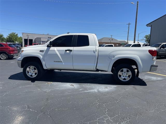 $21925 : 2013 Tundra 4x4 V8 Truck V-8 image 8