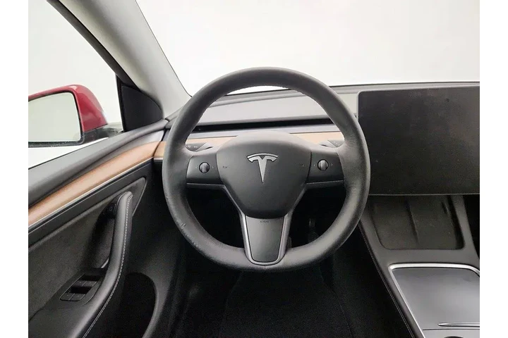 $28998 : Tesla Model Y 2022 AWD Long image 10