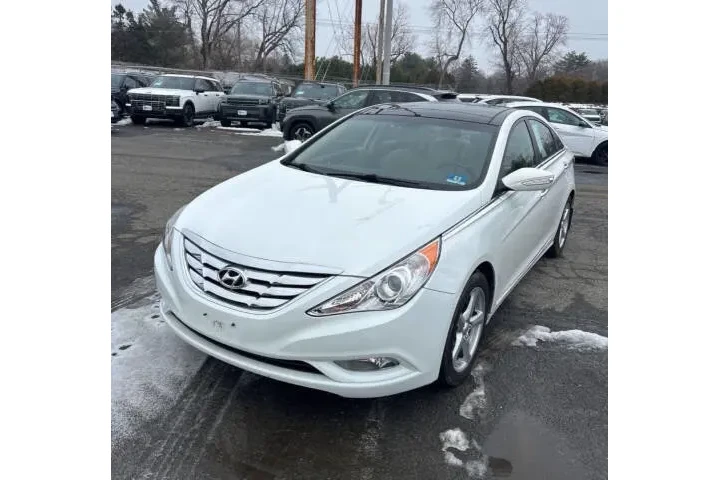 $7300 : 2013 SONATA Limited image 2