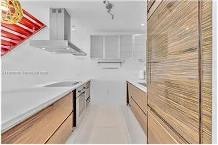 $6900 : Rental property with 2 bedro image 7