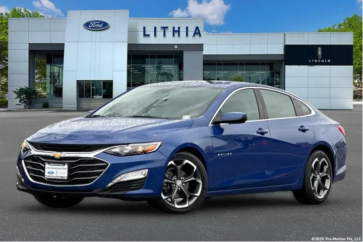 $15879 : Chevrolet Malibu 2023 LT 4dr image 1