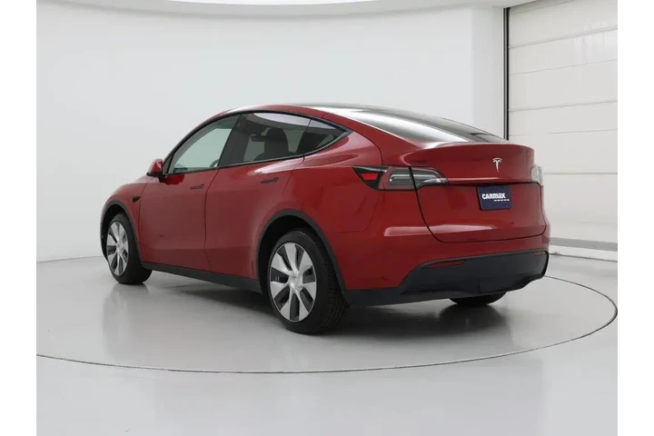 $33998 : Tesla Model Y 2022 AWD Long image 2