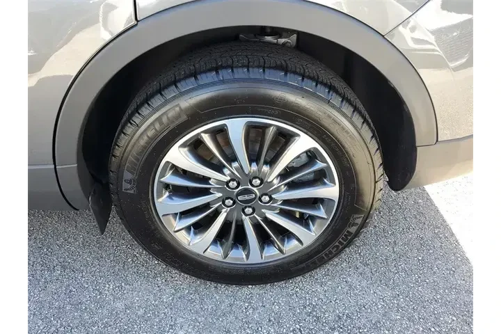 $34990 : Lincoln Nautilus 2023 AWD St image 7