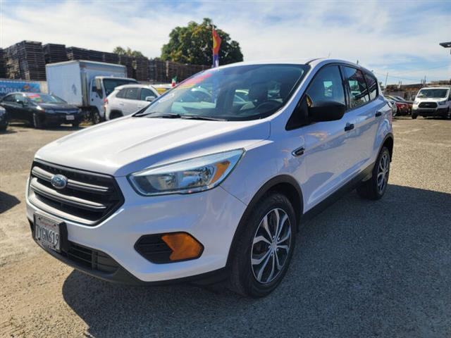 $11999 : 2017 Escape S image 5