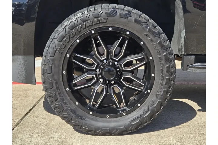 Chevrolet Suburban 2018 4x4 image 7