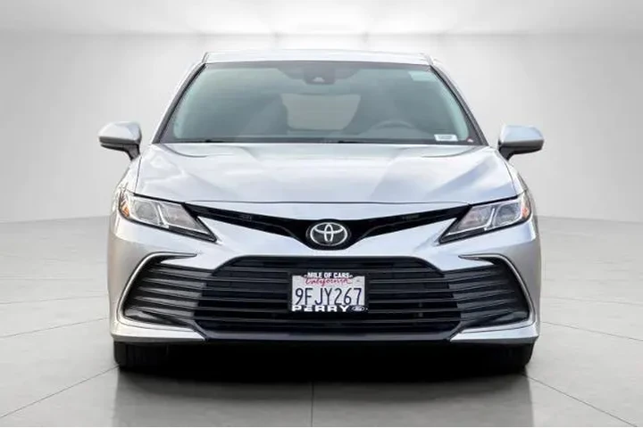 $18995 : Toyota Camry 2023 LE 4dr Sed image 8