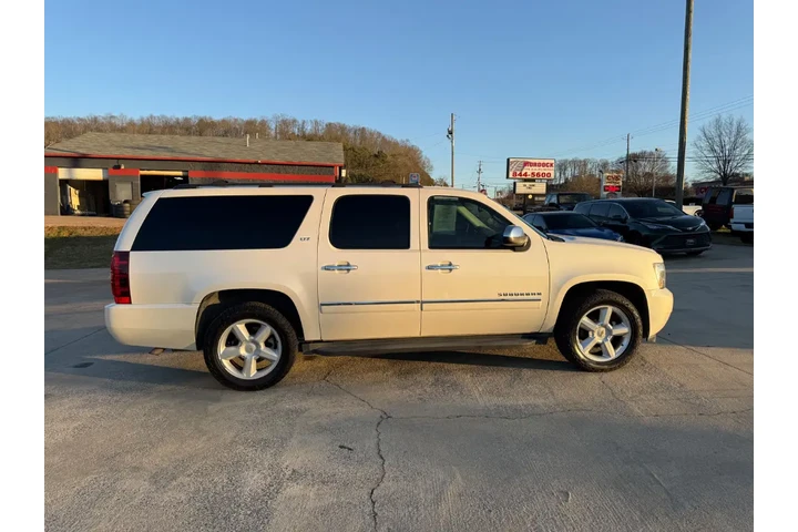 $11995 : 2011 Suburban image 2