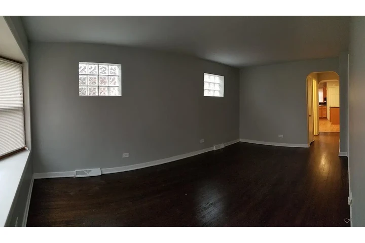$900 : Bonita casa recién pintada image 7