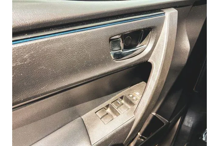 $15997 : Toyota Corolla 2018 L 4dr Se image 9