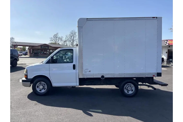 $18888 : 2014 Express 3500 image 6