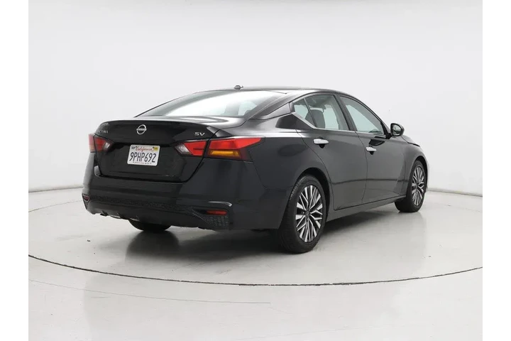 $17998 : Nissan Altima 2023 2.5 SV 4d image 8