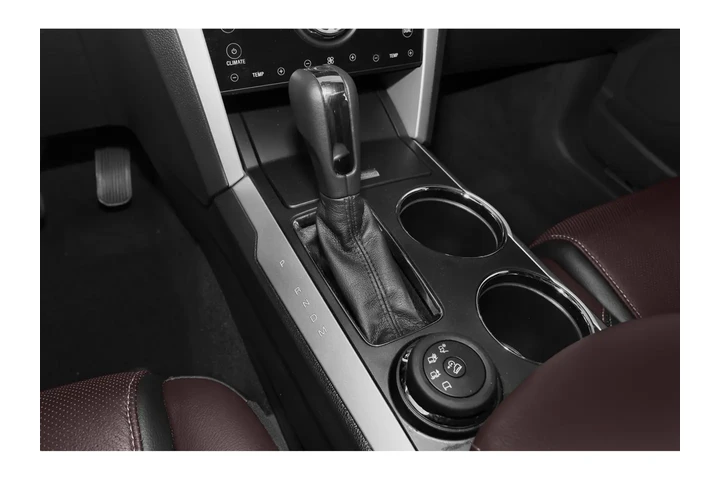 2015 Explorer Sport image 10