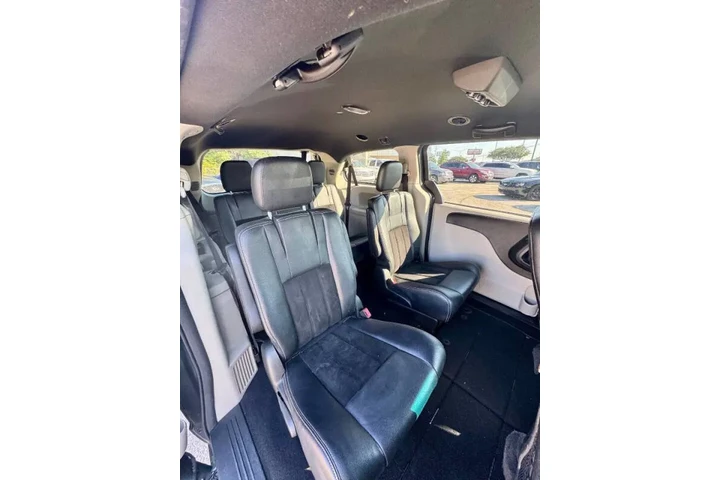 $5500 : 2017 Grand Caravan SXT image 9