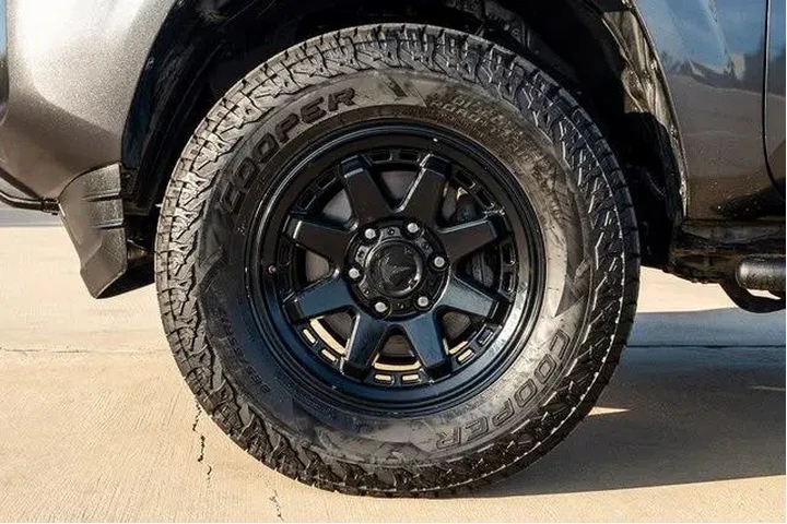 $32238 : Toyota Tacoma 2023 4x4 TRD S image 6