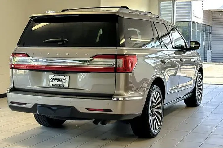$30306 : Lincoln Navigator 2018 4x4 R image 4