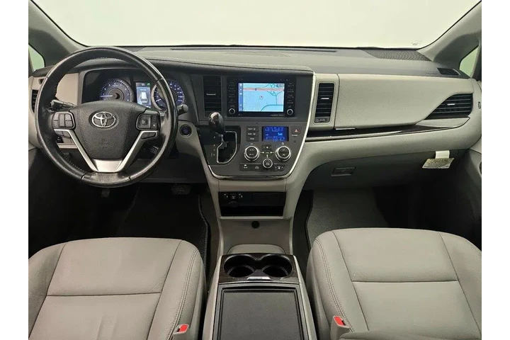 $31998 : Toyota Sienna 2019 XLE 7-Pas image 9