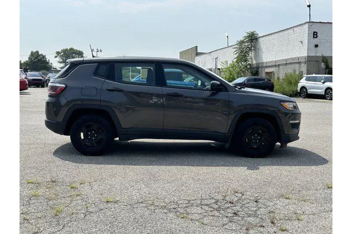 $11999 : Jeep Compass 2019 Sport 4dr image 4