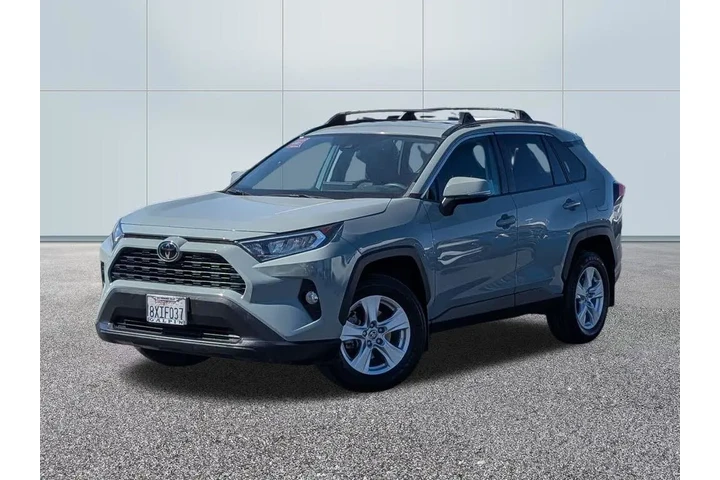$26875 : Toyota RAV4 2021 XLE 4dr SUV image 1