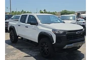 $37590 : Chevrolet Colorado 2024 4x4 thumbnail