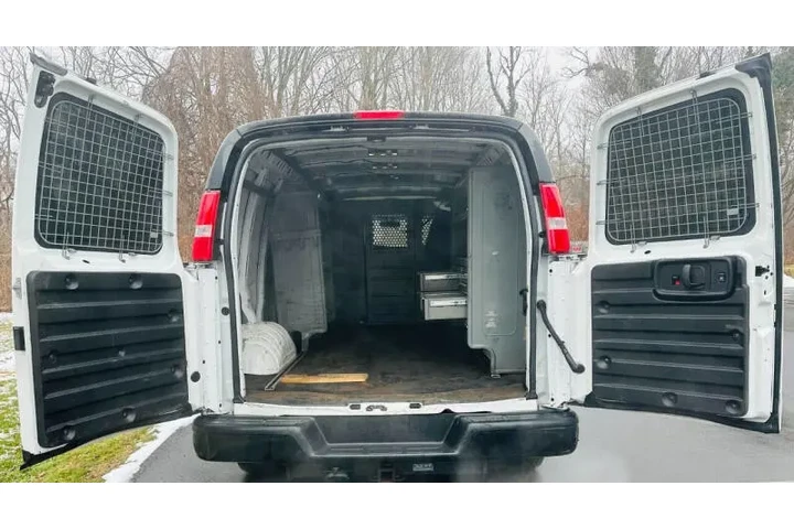 $27000 : 2018 GMC Savana 3500 image 7