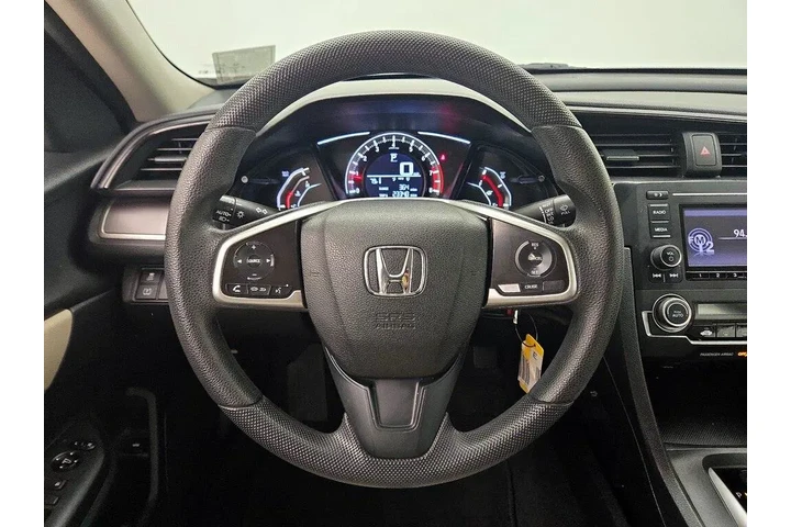 $16998 : Honda Civic 2017 LX 4dr Seda image 10