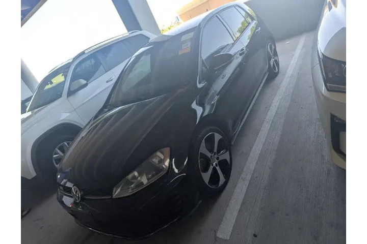 $11990 : 2015 Golf GTI S image 4