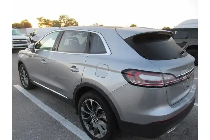 $31990 : Lincoln Nautilus 2022 Reserv image 4