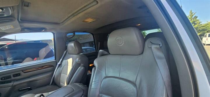 $6995 : 2002 Escalade image 8