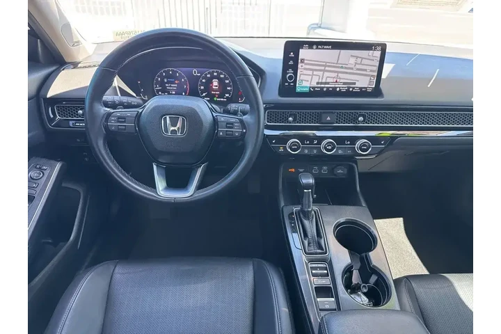 $24980 : Honda Civic 2024 Touring 4dr image 9