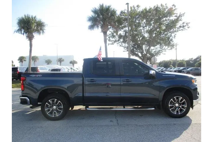 $31995 : Chevrolet Silverado 1500 202 image 7