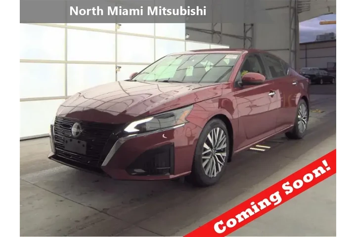 $17490 : Nissan Altima 2023 2.5 SV 4d image 1