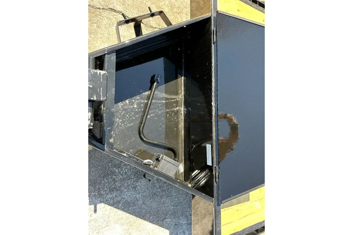$8195 : 2025 Delta Manufacturing, Inc image 5