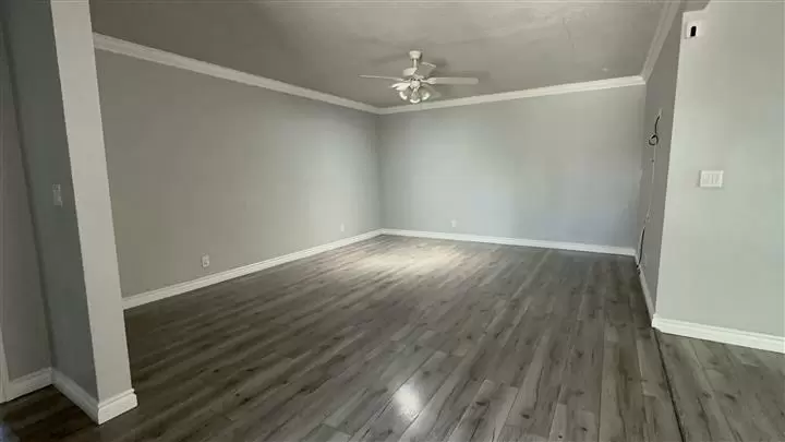 $2850 : *RENTO DUPLEX Slauson/Vermont* image 5