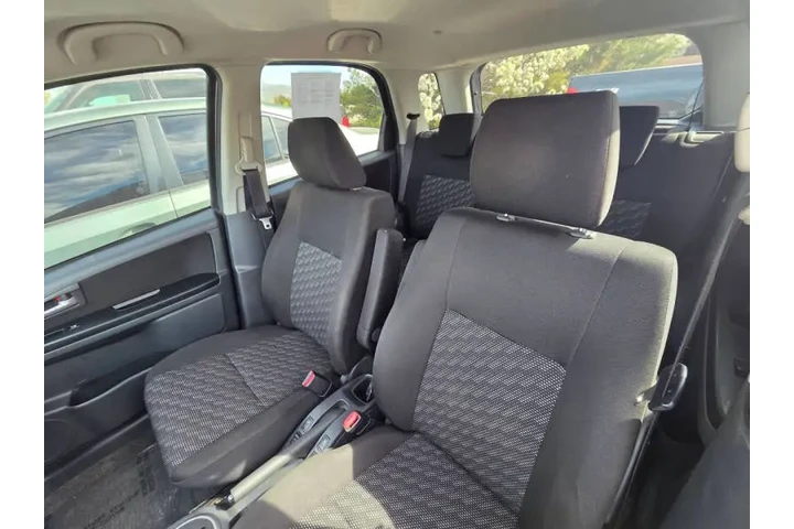 $3777 : 2009 SX4 Crossover image 7