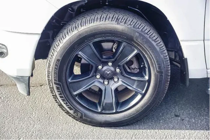 $30995 : Ram 1500 2021 4x2 Big Horn 4 image 8