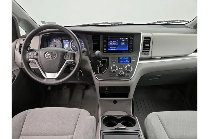 $35998 : Toyota Sienna 2018 AWD LE 7- image 9