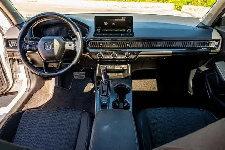 $24933 : Honda Civic 2024 EX 4dr Seda image 7