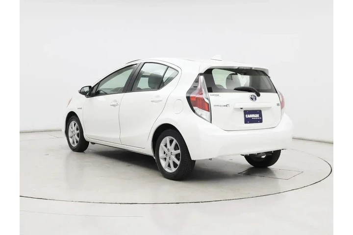 $17998 : Toyota Prius c 2016 Four 4dr image 2