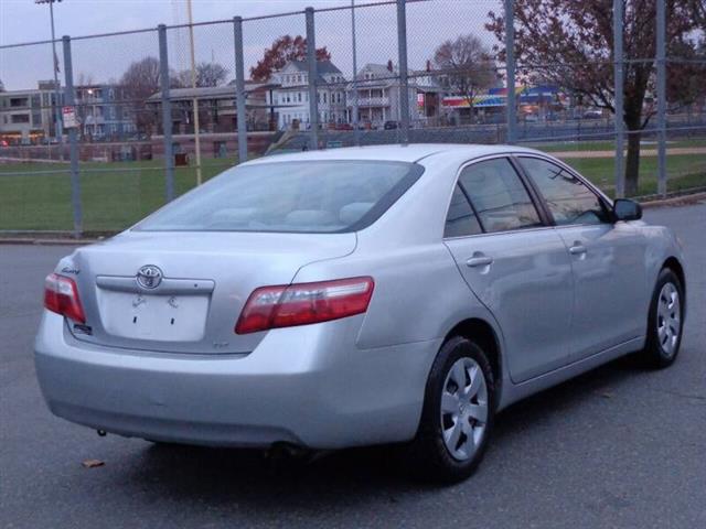 $9450 : 2007  Camry LE image 6