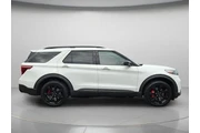 $29491 : Ford Explorer 2020 AWD ST 4d thumbnail