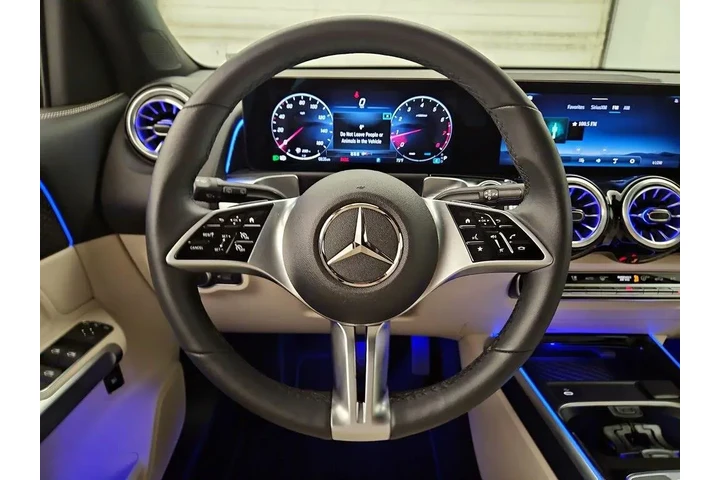$37998 : Mercedes-Benz GLB 2025 GLB 2 image 10