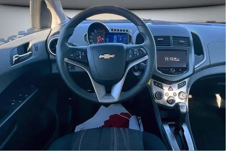 $6500 : Chevrolet Sonic 2014 LT Auto image 8