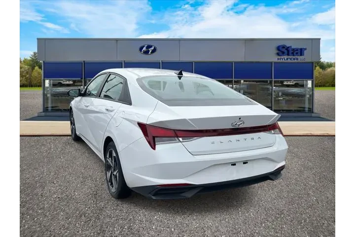 $18995 : Hyundai ELANTRA 2023 SEL 4dr image 6