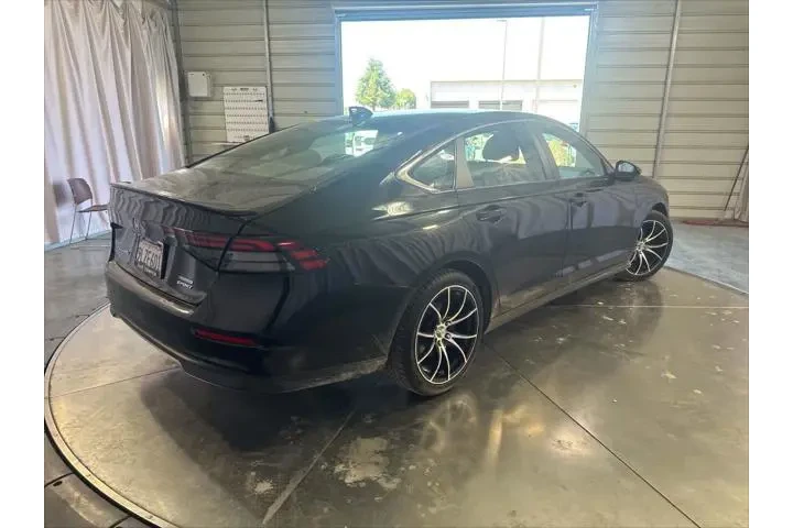 $28995 : Honda Accord Hybrid 2023 Spo image 5