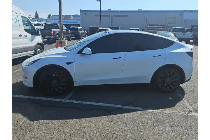 $37500 : Tesla Model Y 2024 AWD Perfo image 4