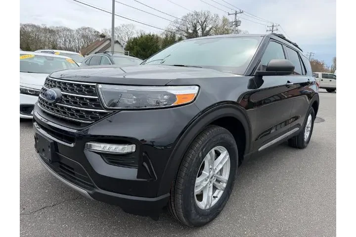 $30900 : Ford Explorer 2023 AWD XLT 4 image 4