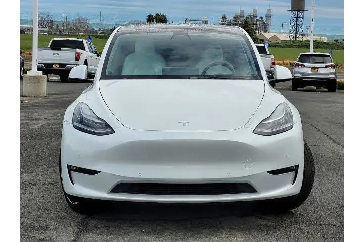$29900 : Tesla Model Y 2022 AWD Long image 2