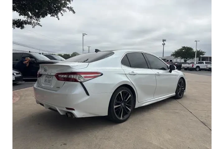 $20773 : Toyota Camry 2019 XLE V6 4dr image 3