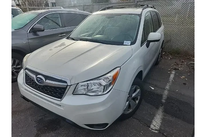 $9491 : Subaru Forester 2015 AWD 2.5 image 3